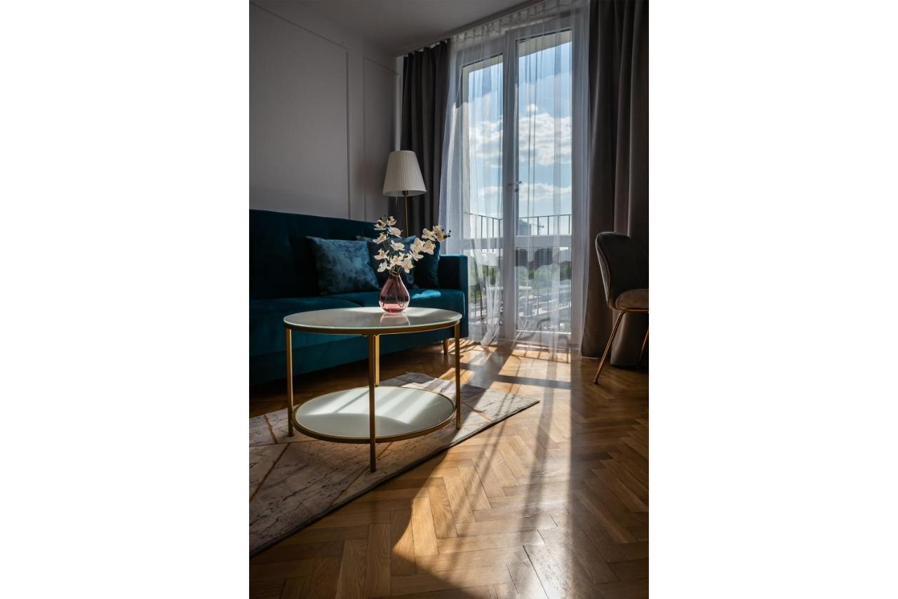 Metro Dworzec Gdanski Elegant Studio Apartman Varsó Kültér fotó